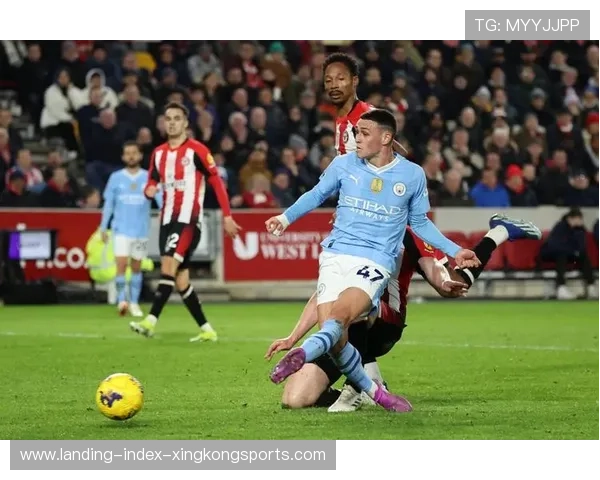 曼城肋部连续渗透，福登贴地斩破门